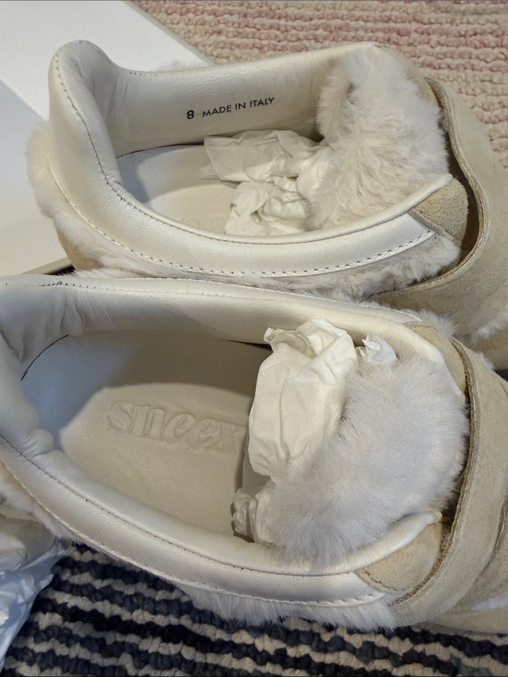 Sneex Two Strap Ivory Plush - Picture 5 of 5